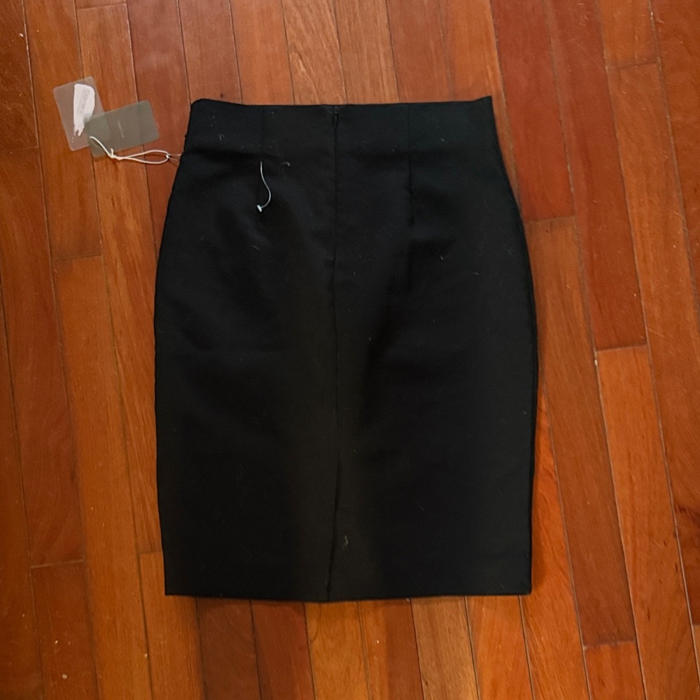 Forever 21 Classic Black Pencil Skirt - Picture 3 of 3